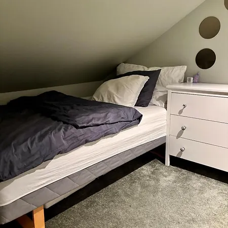 Charming Near The Woods With Parking Appartamento