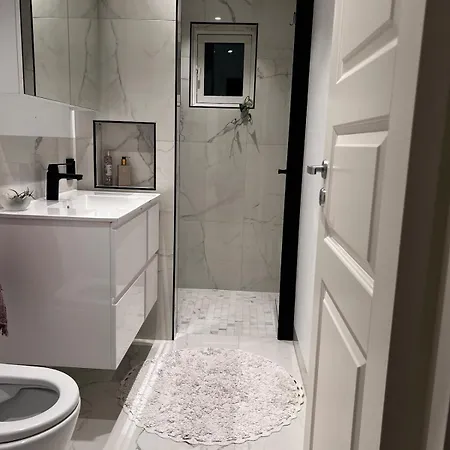 דירה Charming Near The Woods With Parking